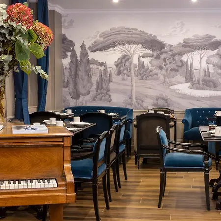 Отель Pavillon Monceau By Happyculture 4*