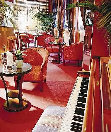 Pavillon Monceau By Happyculture