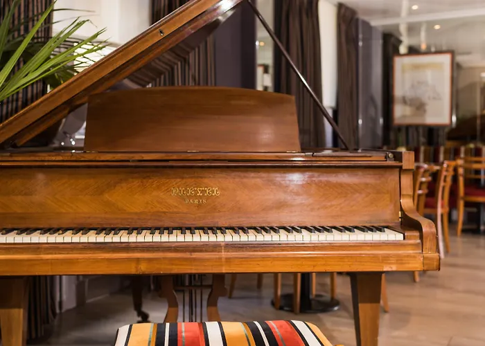 Hotel Pavillon Monceau By Happyculture 4*