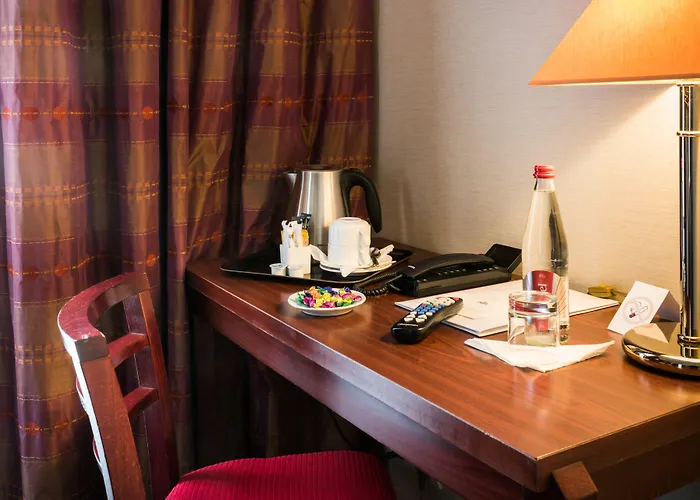 Pavillon Monceau By Happyculture Paris