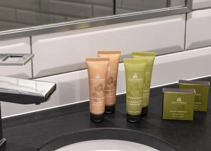 Hotel Pavillon Monceau By Happyculture Paris