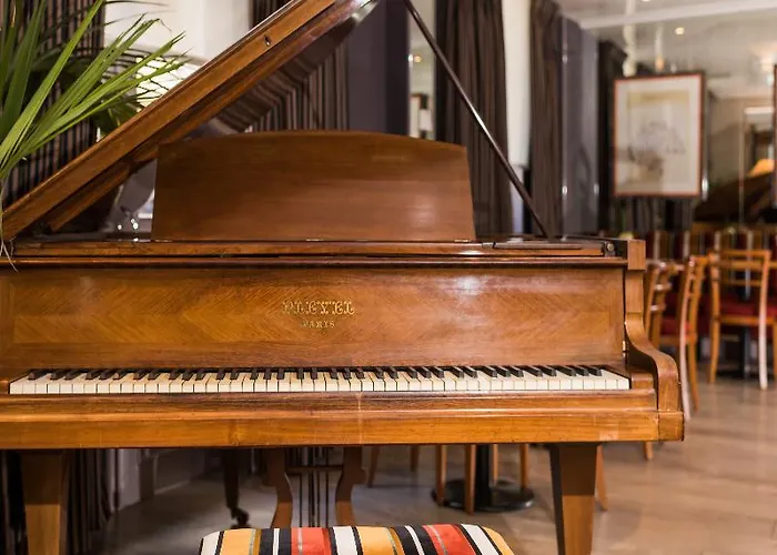 Pavillon Monceau By Happyculture Paris